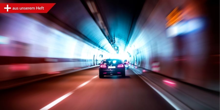 Fokus auf den fließenden Verkehr, nicht auf die Brandschutzmaßnahmen (Quelle: AdobeStock)